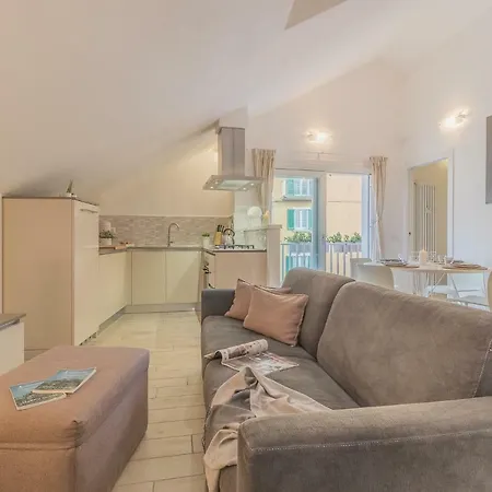 The Sweet Square Flat Apartment Varenna