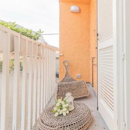 Apartment The Sweet Square Flat Varenna