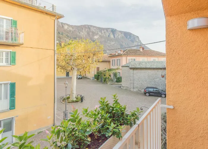 The Sweet Square Flat Varenna
