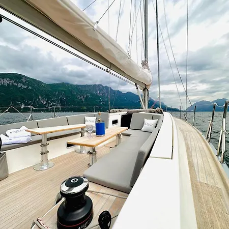 The Sweet Square Flat Apartamento