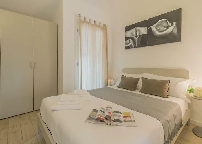 The Sweet Square Flat * Варенна